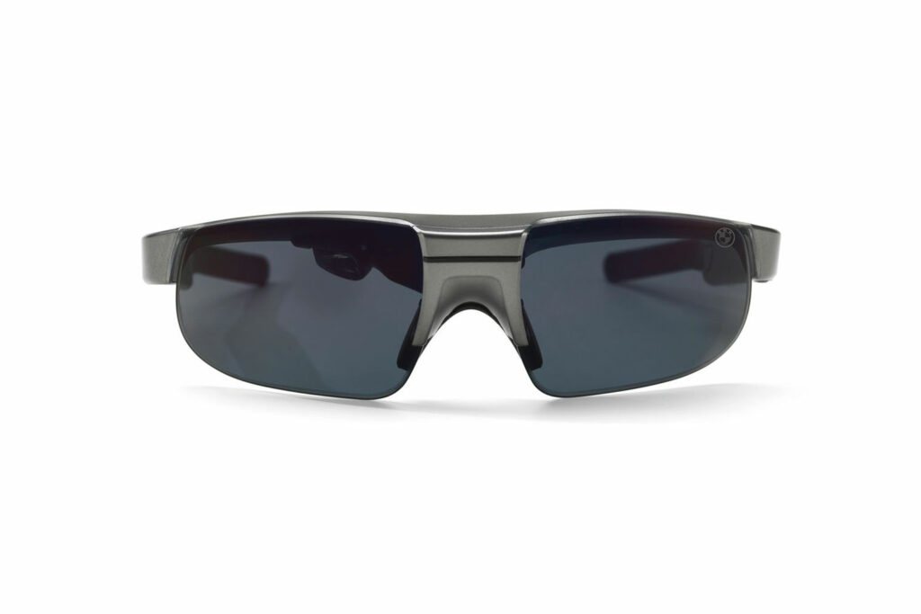 Hypermade-Magazine-Mobile-BMW ConnectedRide Smartglasses front