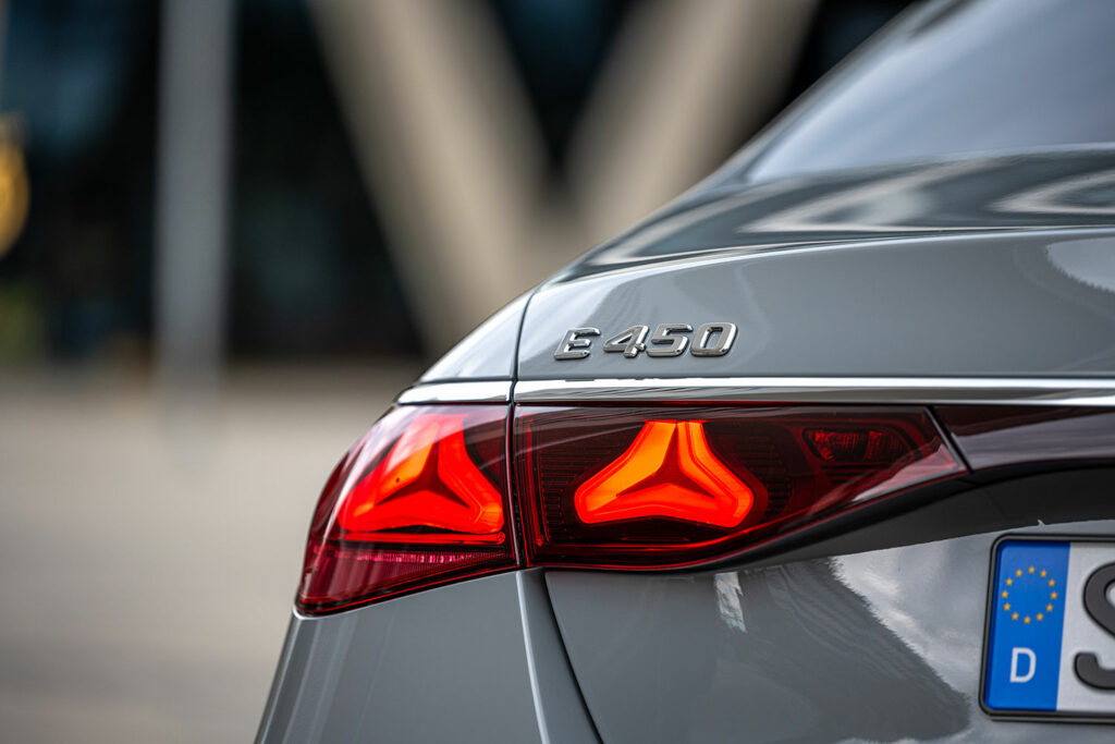 Hypermade-Magazine-Mobile- Mercedes Benz E-Class 2023 detail rear lights