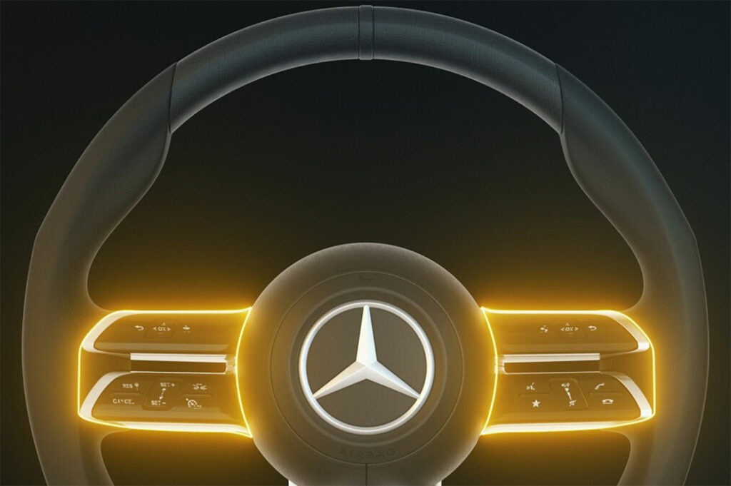 Hypermade Magazine Mobile- Mercedes Benz E-Class 2023 Driving Assistance System