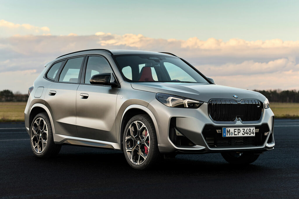 Hypermade-Magazine-Mobile- BMW X1 M35i xDrive interior from front.