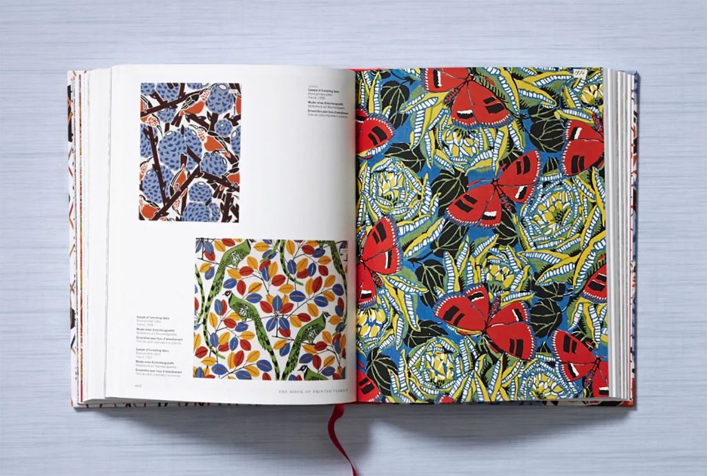 Interior view – „The Book of Printed Fabrics - From the 16th century until today“
Photo: Taschen Verlag