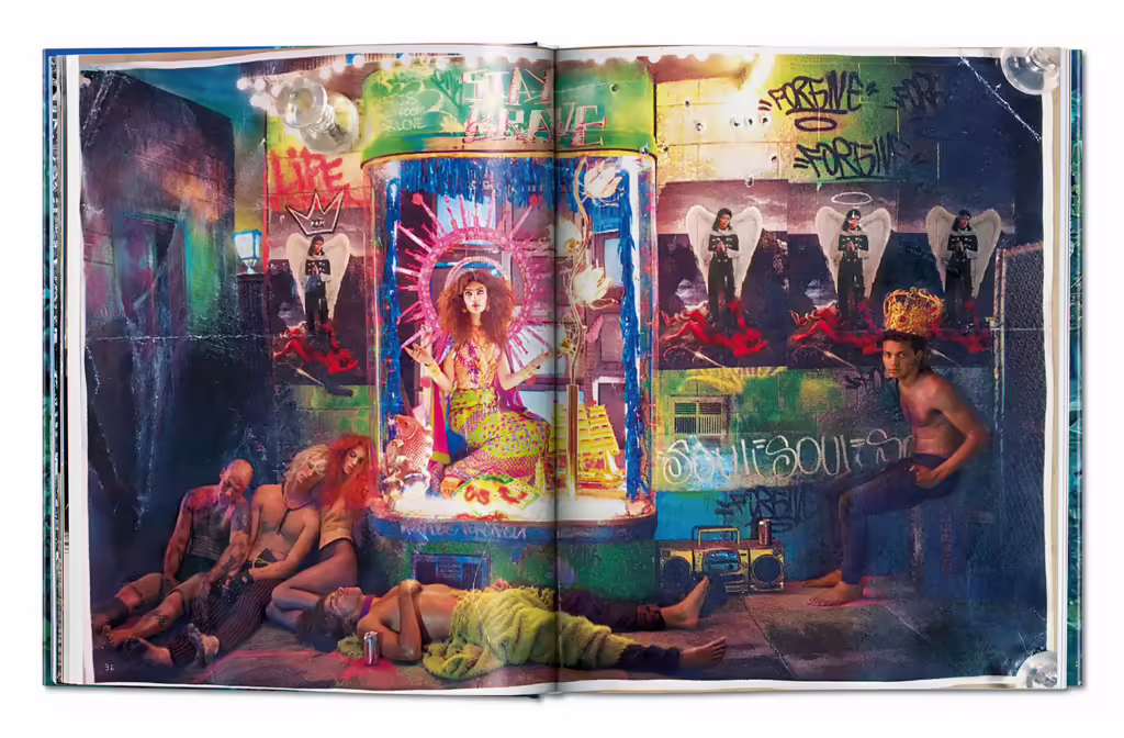 Interior view – „David LaChapelle - Good News“
Photo: Taschen Verlag