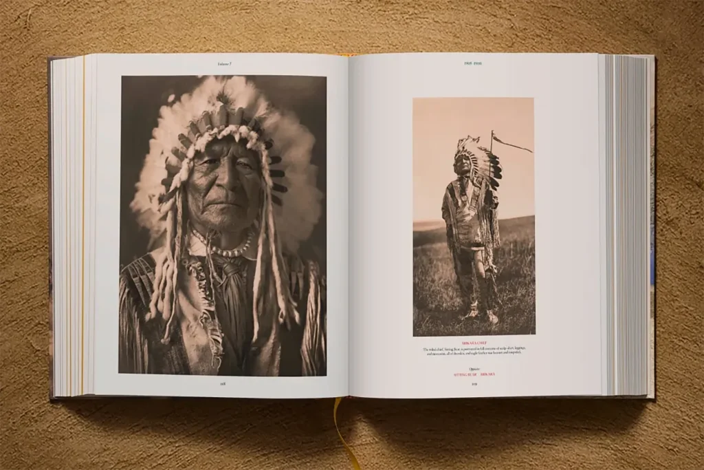 Interior view "Edward S. Curtis-The North American Indian. Complete Portfolios"
© Taschen Verlag